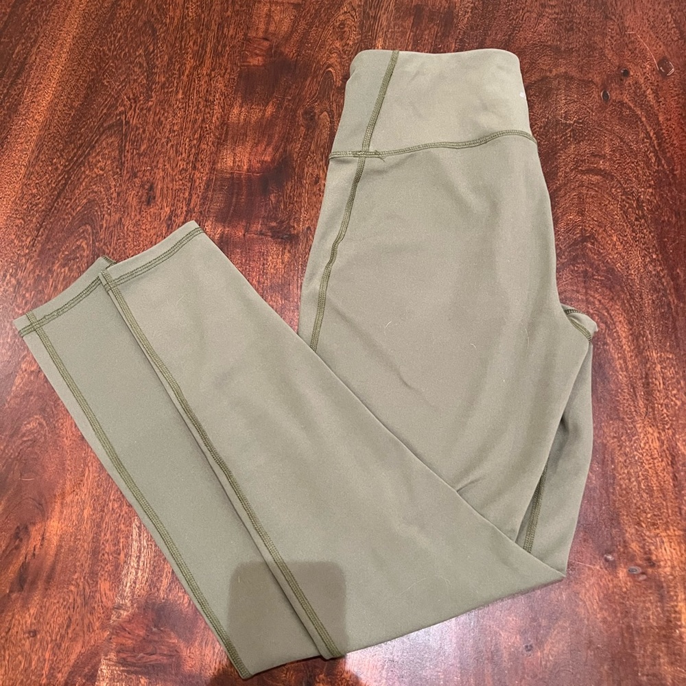Amazon essentials moss green yoga leggings